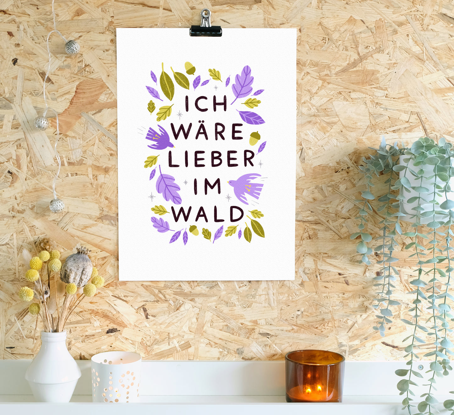 Wunderschöne Textillustration über die Sehnsucht, im Wald zu sein! Hochwertige, von einer unabhängigen Künstlerin gestaltete Wandkunst und Drucke für dein Zuhause, perfekt, um ein wenig Natur in jeden Wohnraum zu bringen!